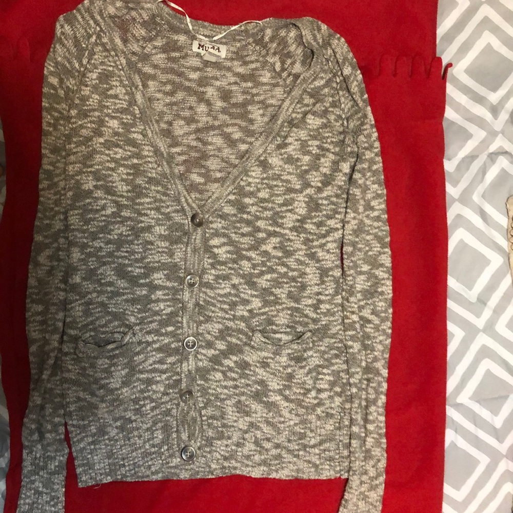 Tan and gray knitted cardigan